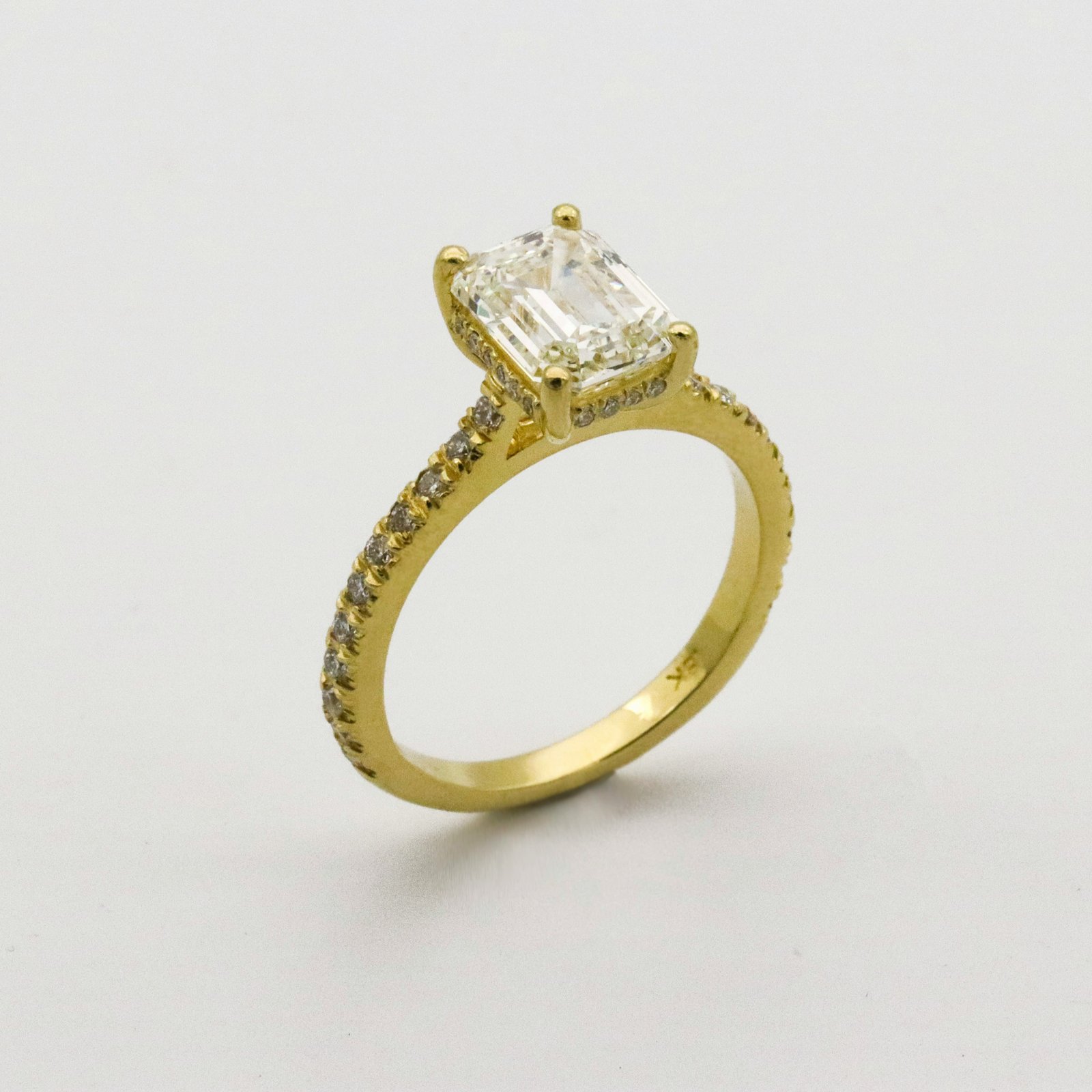 Dimond Ring